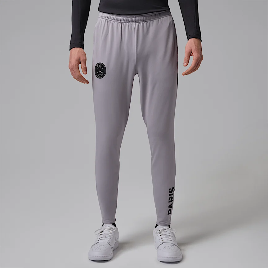 NIKE パリ サンジェルマン (PSG) ストライク ナイト エディション — メンズ ジョーダン Dri-FIT サッカー ニット パンツ