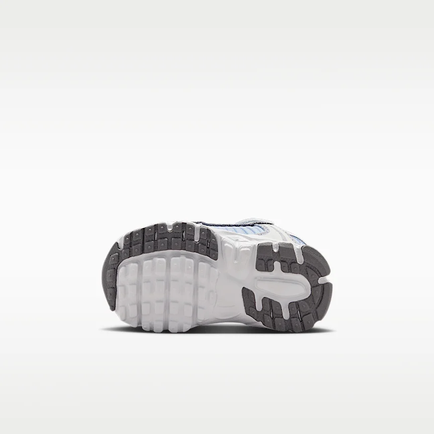 NIKE ボメロ 5 — ベビーシューズ - Image 2