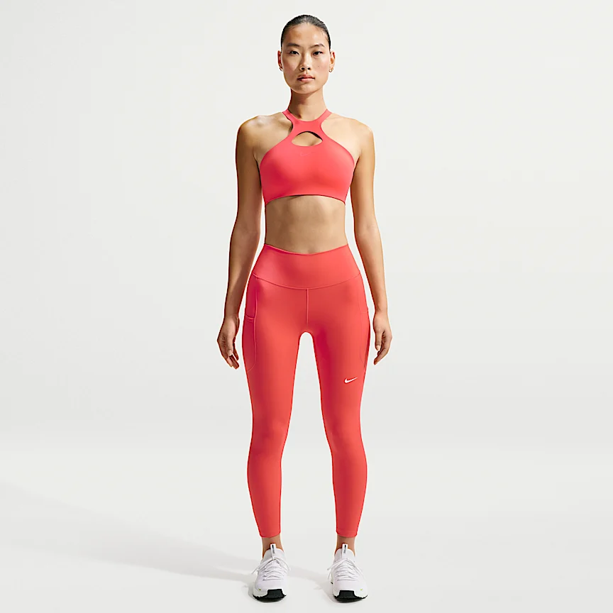 NIKE ユニバーサ — ウィメンズ ミディアムサポート パッディド スポーツブラ - Image 4