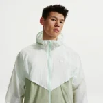NIKE ウィンドランナー — メンズ アンラインド フルジップ UV ジャケット