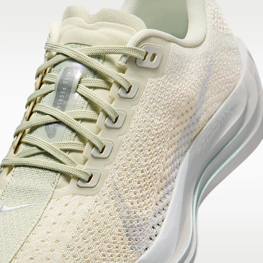 NIKE ペガサス プラス — ウィメンズ ロードランニングシューズ - Image 7
