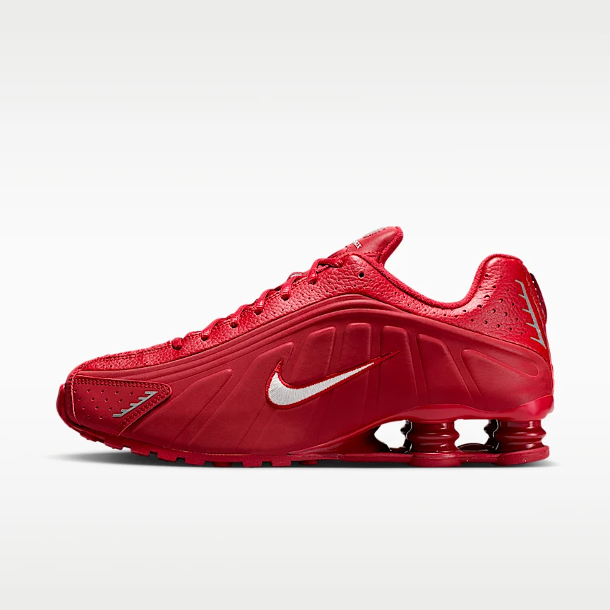 NIKE ショックス R4 — メンズシューズ