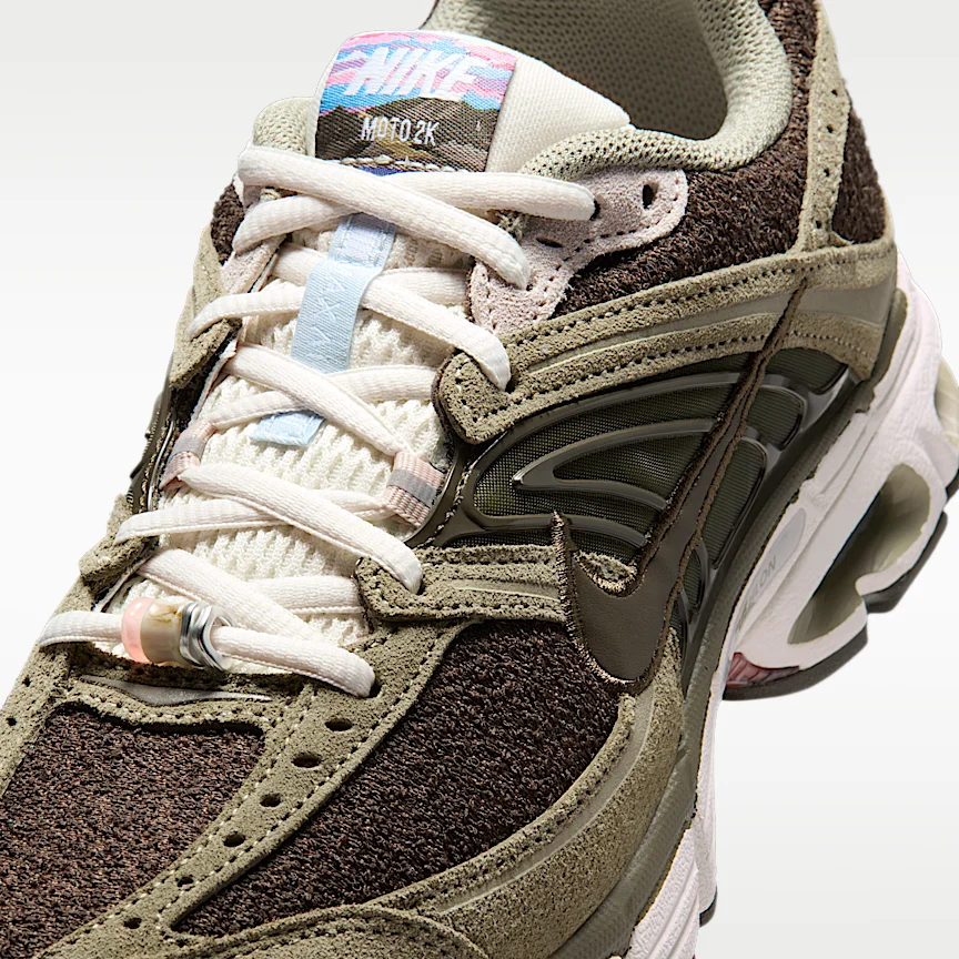 NIKE Air Max Moto 2K — Women's Shoes - Image 7