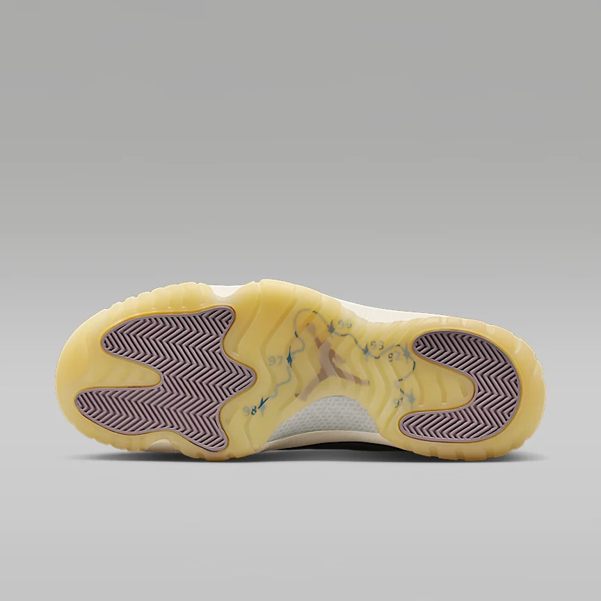 NIKE エア ジョーダン 11 レトロ "Sukajan" — メンズシューズ - Image 2
