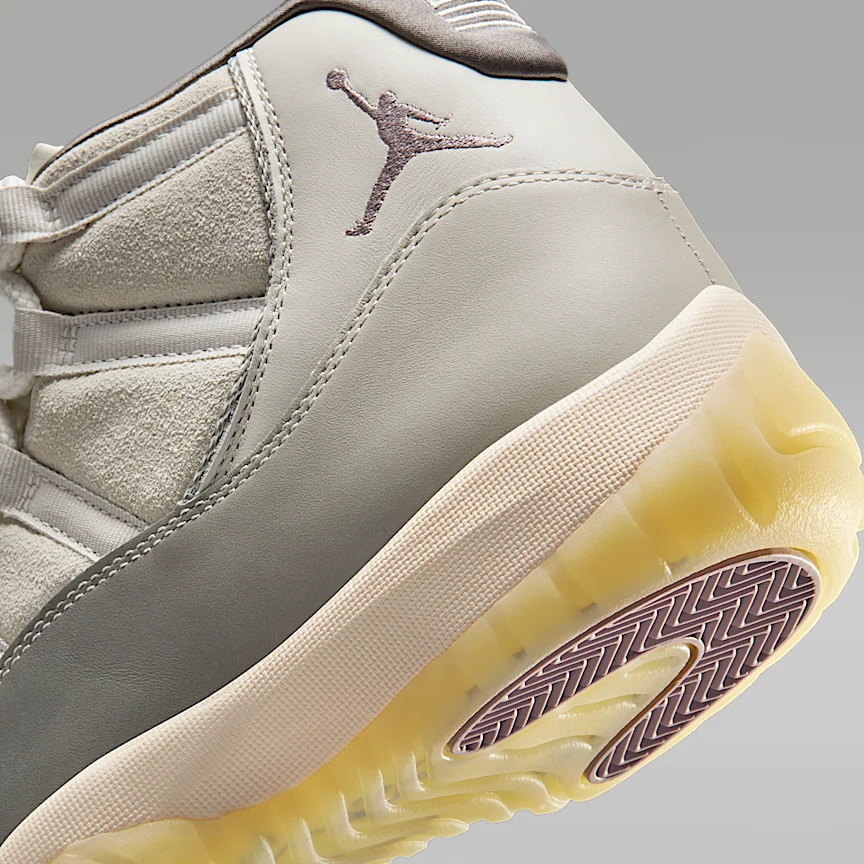 NIKE エア ジョーダン 11 レトロ "Sukajan" — メンズシューズ - Image 8