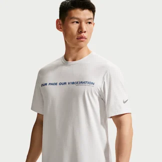 NIKE ハイバース — メンズ Dri-FIT UV プロテクション ショートスリーブ ランニングトップ