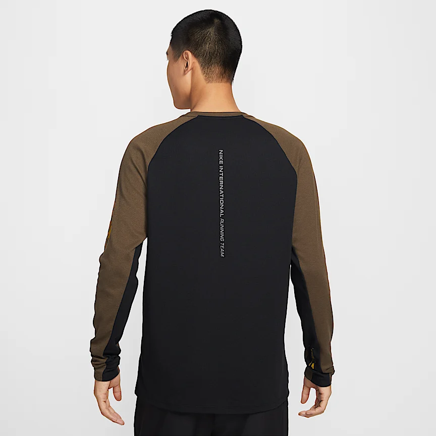 NIKE ストライド — メンズ Dri-FIT ワッフル クルーネック ランニングトップ - Image 2