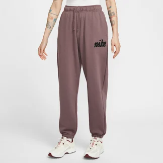 NIKE Sportswear Club Fleece — Women's Mid-Rise Oversized Sweat Pants