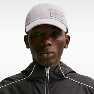 NIKE クラブ "City Pack" — ストラクチャード キャップ