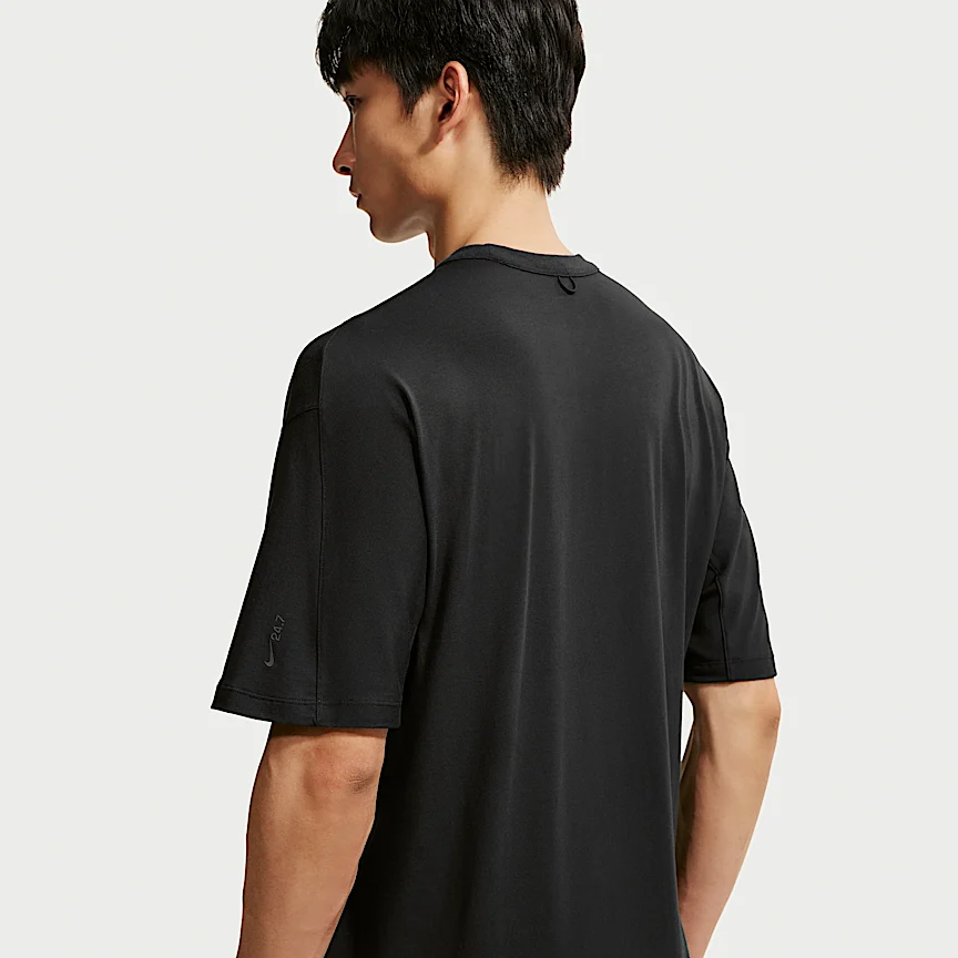 NIKE 24.7 ImpossiblySoft Light — Men's Dri-FIT Short-Sleeve T-Shirt - Image 2
