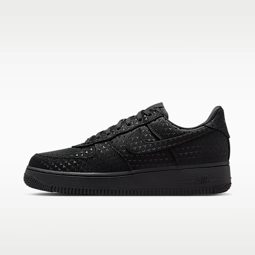 NIKE Air Force 1 '07 SE "Valentine's Day" — Women's Shoes
