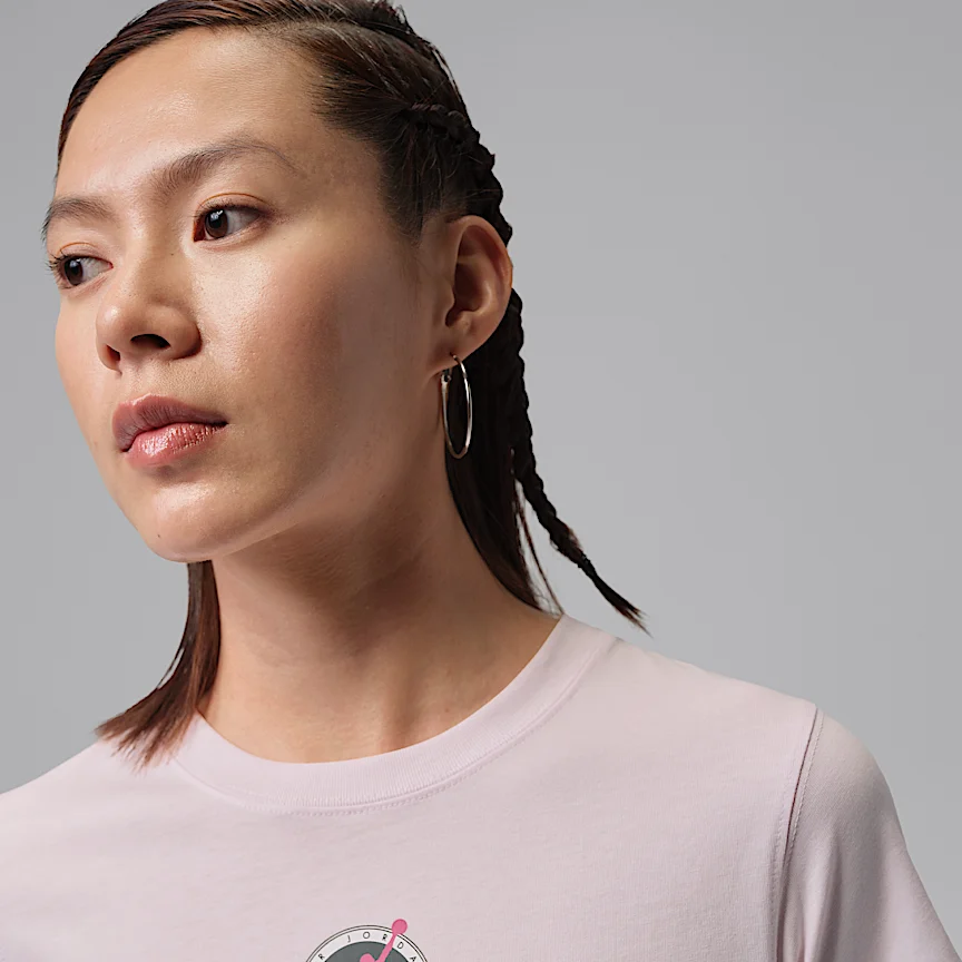 NIKE ジョーダン ブルックリン — ウィメンズ グラフィック Tシャツ - Image 3