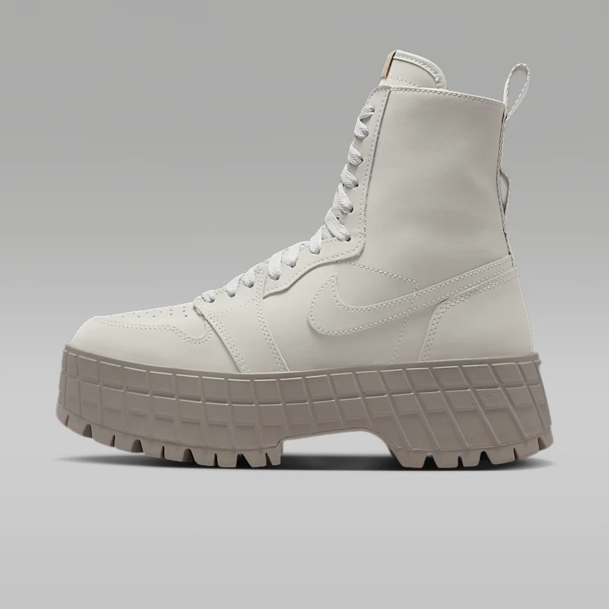 NIKE Air Jordan 1 Brooklyn — Women's Boots