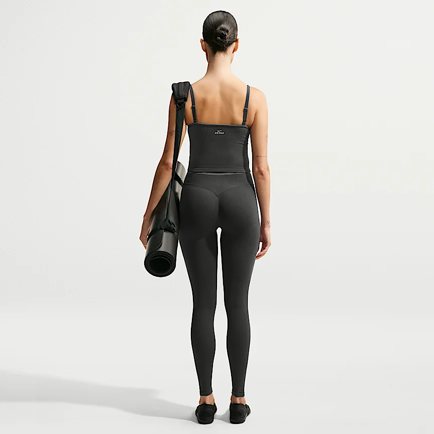 NIKE NikeSKIMS Ribbed Seamless — Women's High-Waisted 26" Leggings - Image 5