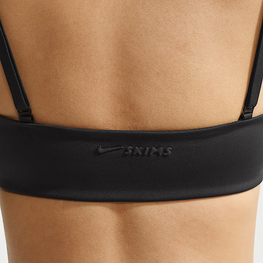 NIKE NikeSKIMS Matte — Women's Maikurosukupu Bra - Image 6