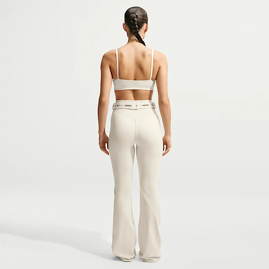 NIKE NikeSKIMS Matte — Women's Maikurosukupu Bra - Image 5