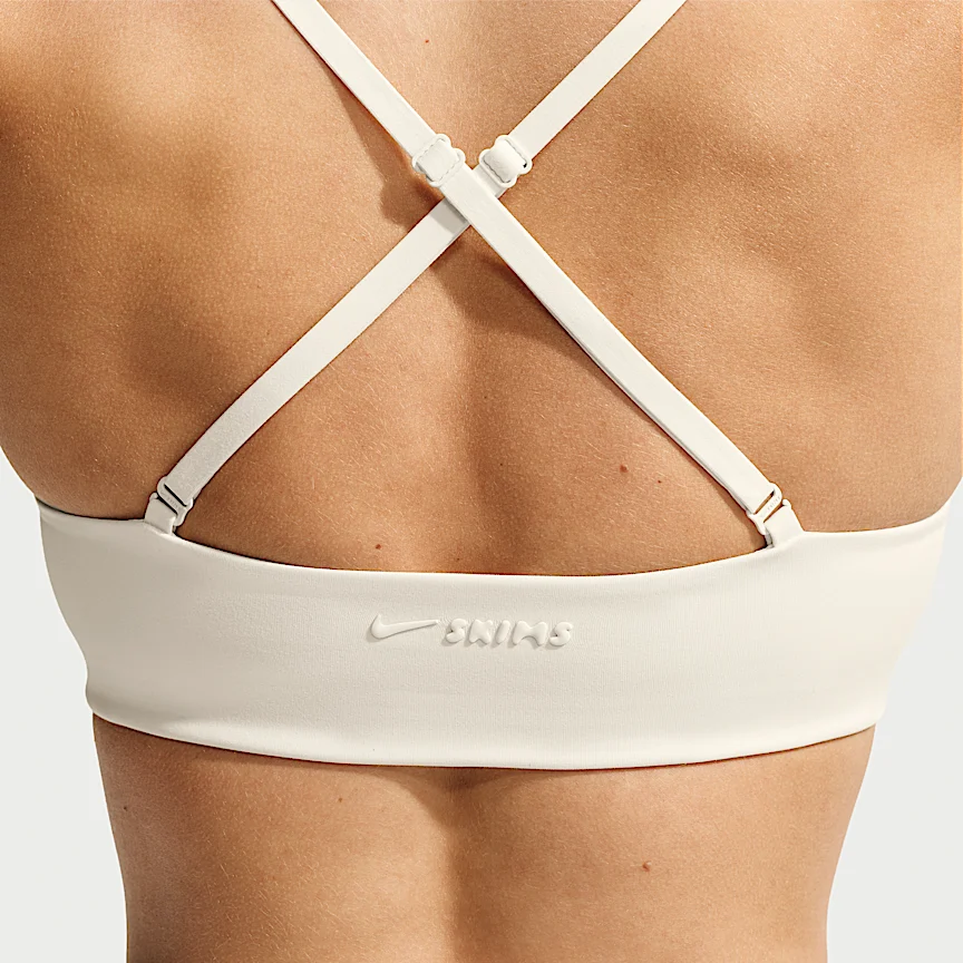 NIKE NikeSKIMS Matte — Women's Maikurosukupu Bra - Image 6