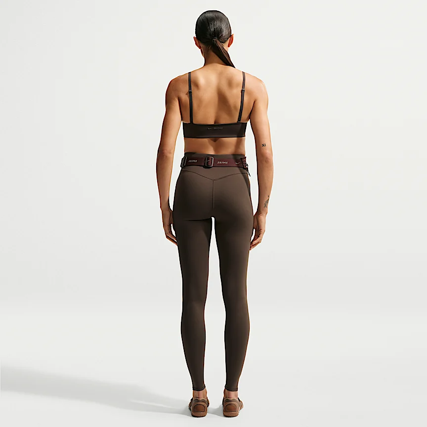 NIKE NikeSKIMS Matte — Women's Maikurosukupu Bra - Image 5