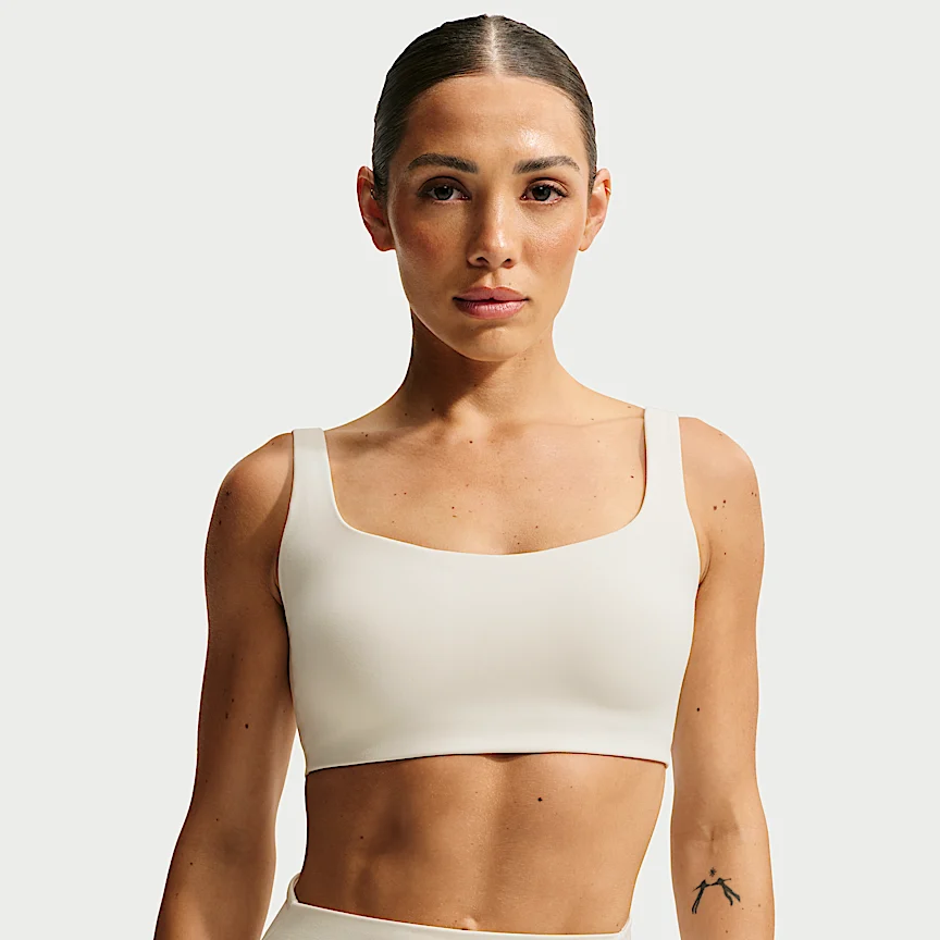 NIKE NikeSKIMS Matte — Women's Scoop-Neck Bra