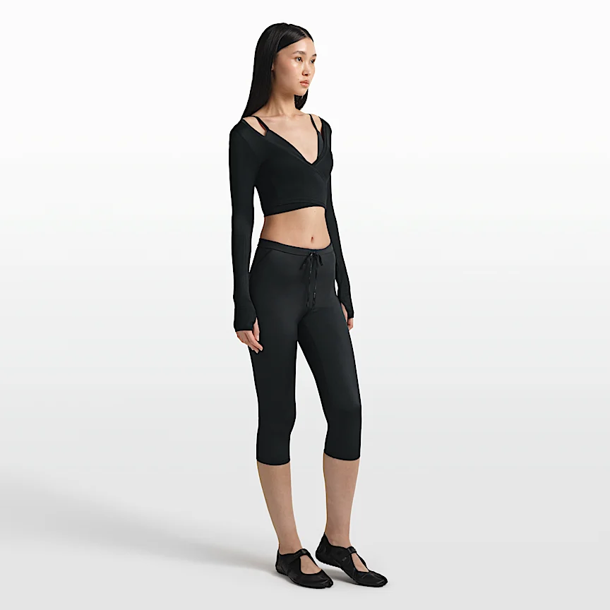 NIKE NikeSKIMS Satin Shine — Women's High-Waisted 17" Leggings with Drawcord - Image 4