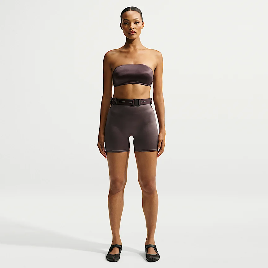 NIKE NikeSKIMS Satin Shine — Women's High-Waisted 5" Biker Shorts