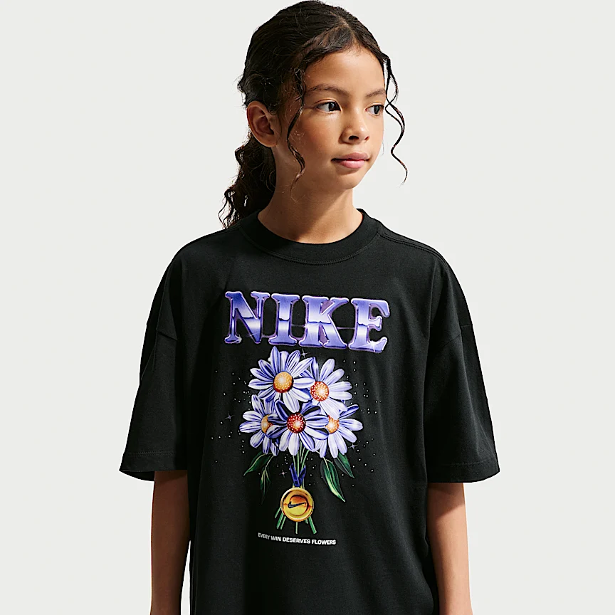 NIKE Sportswear — Big Kids' (Girls') Oversized T-Shirt