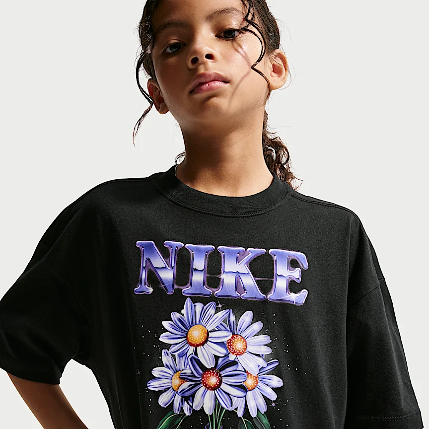 NIKE Sportswear — Big Kids' (Girls') Oversized T-Shirt - Image 3