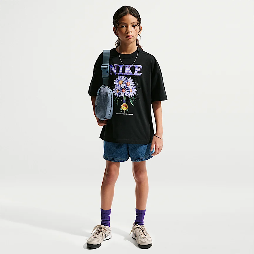 NIKE Sportswear — Big Kids' (Girls') Oversized T-Shirt - Image 4