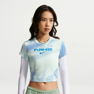NIKE スポーツウェア チル ニット — ウィメンズ スリム クロップド Tシャツ