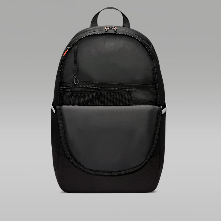 NIKE ジョーダン — フライトコア バックパック (27L) - Image 4