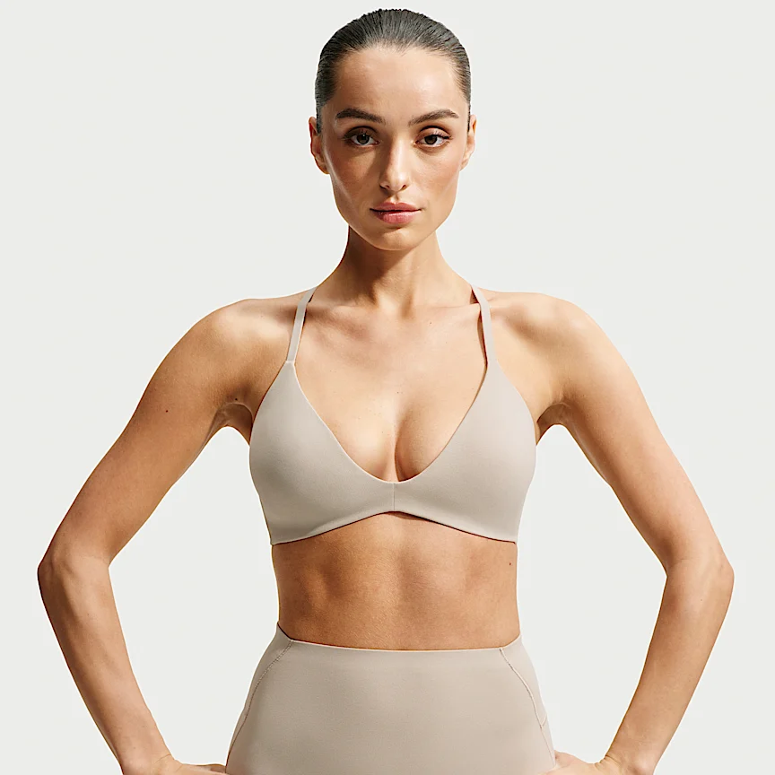 NIKE NikeSKIMS Studio Stretch — Women's Toraianguru Sports Bra