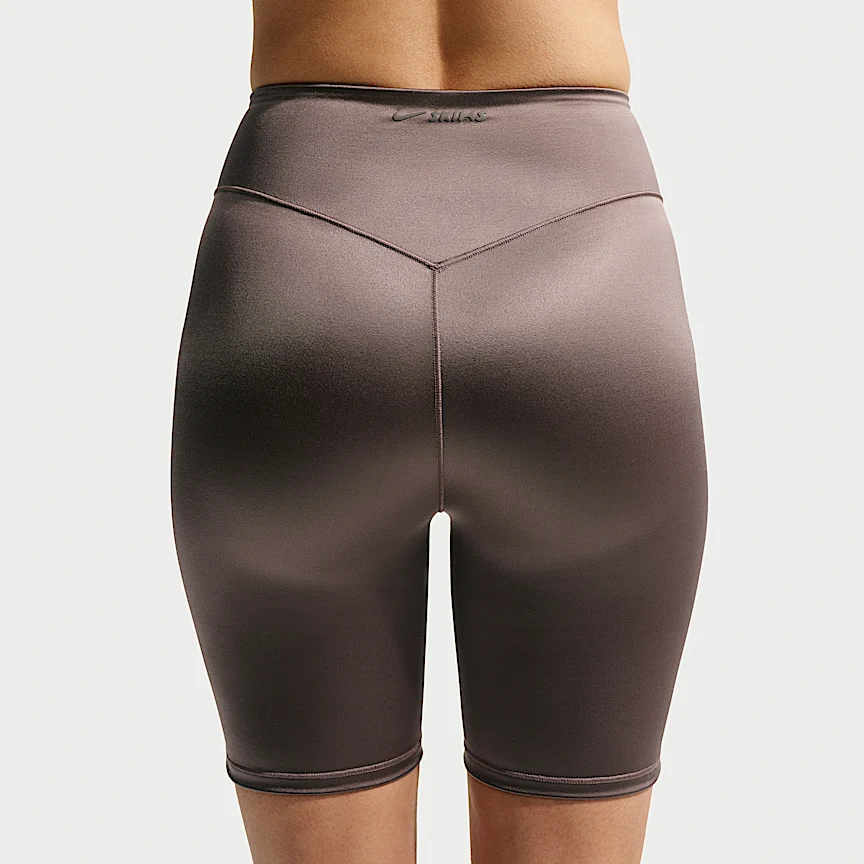 NIKE NikeSKIMS Satin Shine — Women's Mid-Rise 18cm Bondeddo Baika Shorts - Image 3