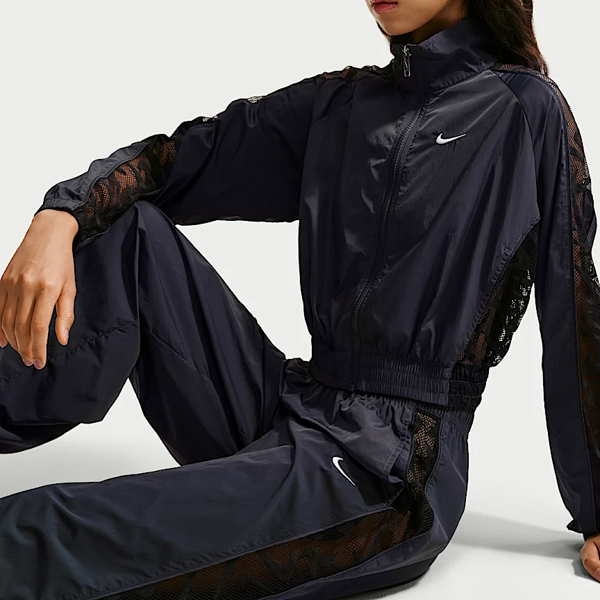 NIKE Sportswear — Women's Loose Mid-Rise Resu TrackPants - Image 4
