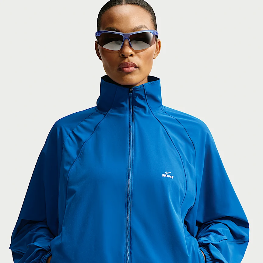 NIKE NikeSKIMS Stretch Nylon — ウィメンズ オーバーサイズド ジャケット - Image 3