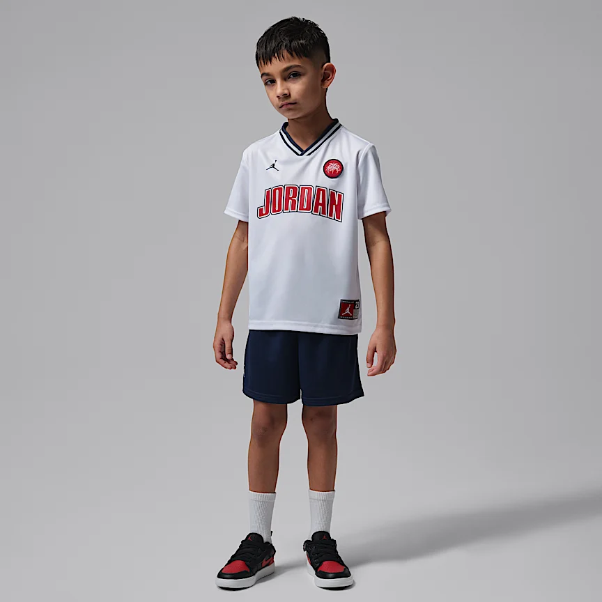 NIKE ジョーダン — リトルキッズ スポーツ ユニフォーム トップス アンド メッシュ ショートパンツ セットアップ