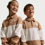 NIKE クラブ — リトルキッズ フレンチテリー ロングスリーブ ラグビーポロ