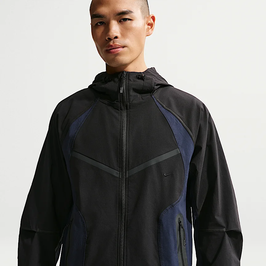 NIKE Tech — Men's Dri-FIT Woven Full-Zip Karaburokku Windrunner Jacket