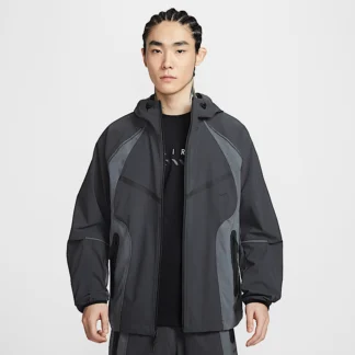 NIKE Tech — Men's Dri-FIT Woven Full-Zip Karaburokku Windrunner Jacket