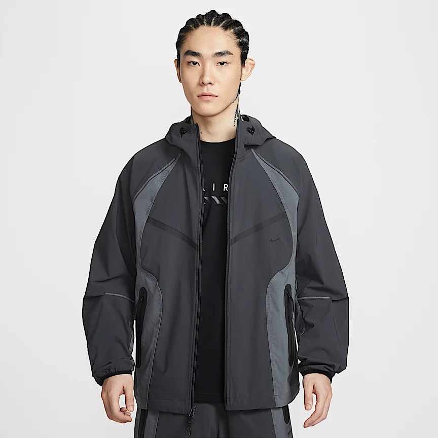 NIKE Tech — Men's Dri-FIT Woven Full-Zip Karaburokku Windrunner Jacket