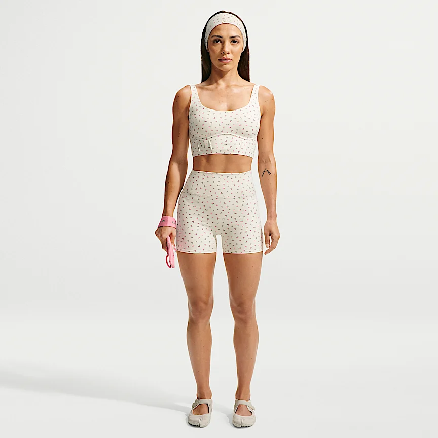 NIKE NikeSKIMS Matte — Women's Print High-Waisted 8cm Shorts