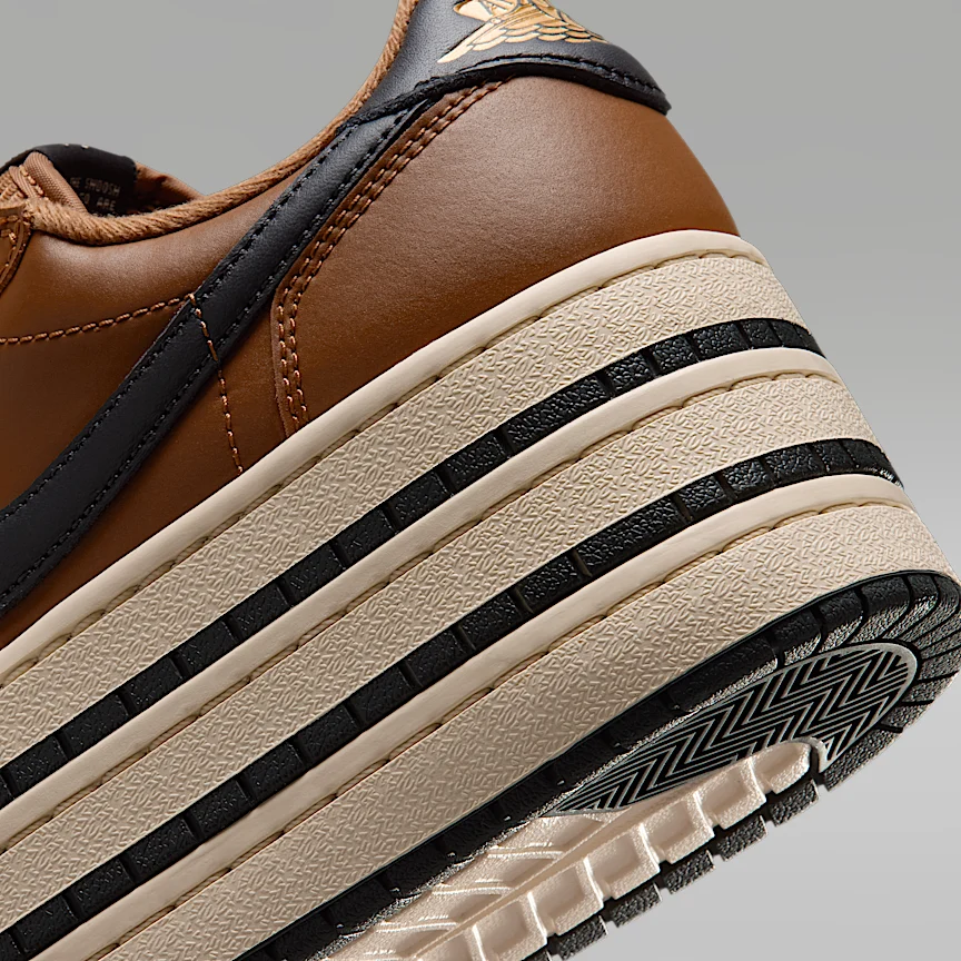 NIKE エア ジョーダン 1 トリプルスタック SE — ウィメンズシューズ - Image 8
