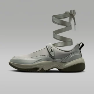 NIKE ジョーダン ポワント — ウィメンズシューズ