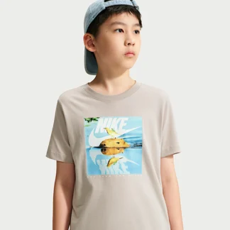 NIKE Sportswear — Junior T-Shirt