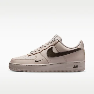 NIKE エア フォース 1 '07 — メンズシューズ