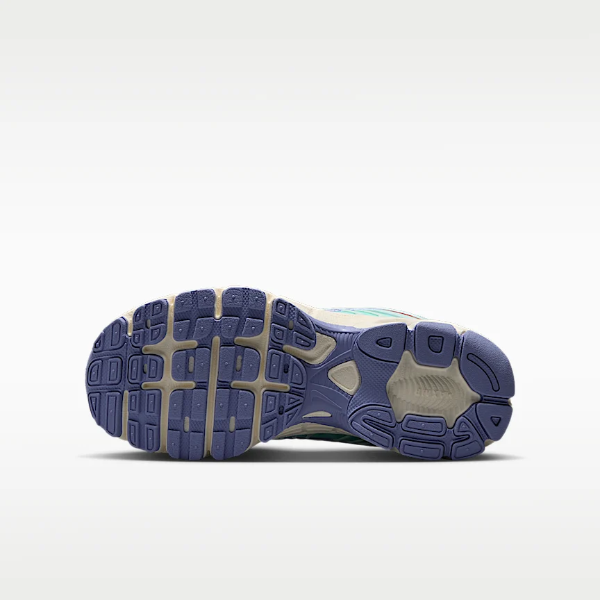 NIKE Air Max Moto 2K — Big Kids' Shoes - Image 2