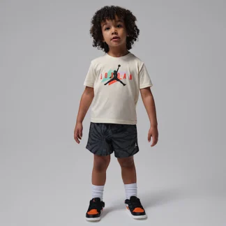 NIKE Jordan — Baby Two-Piece Fesutibaru Taidai Shorts Setto