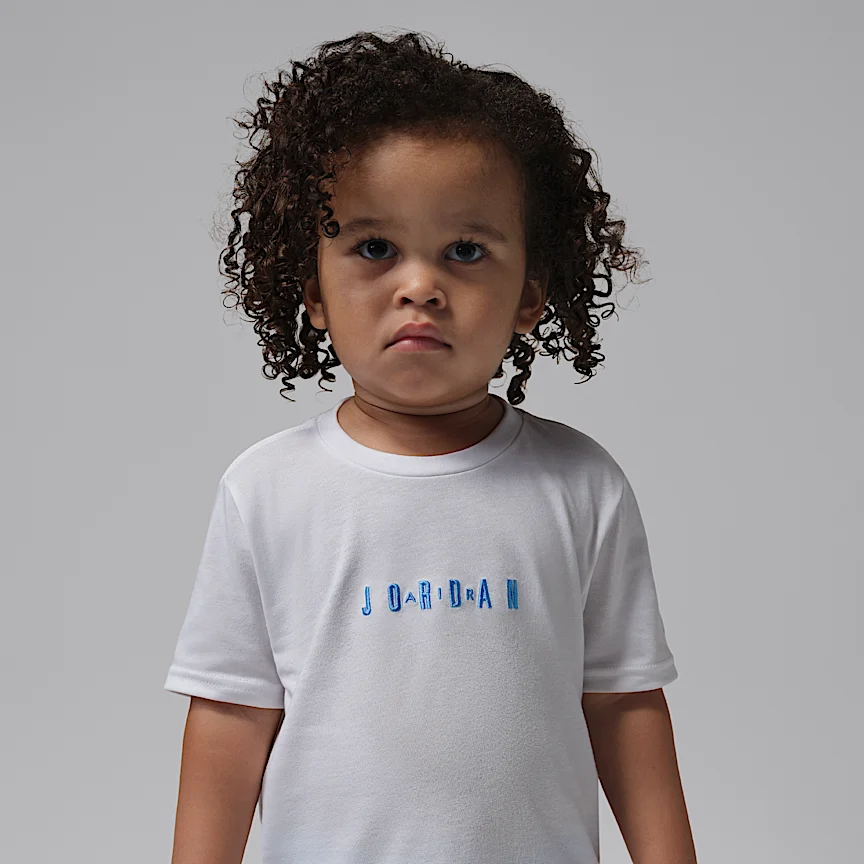 NIKE Jordan — Baby Wadomaku T-Shirt Ando Shorts Setto - Image 3