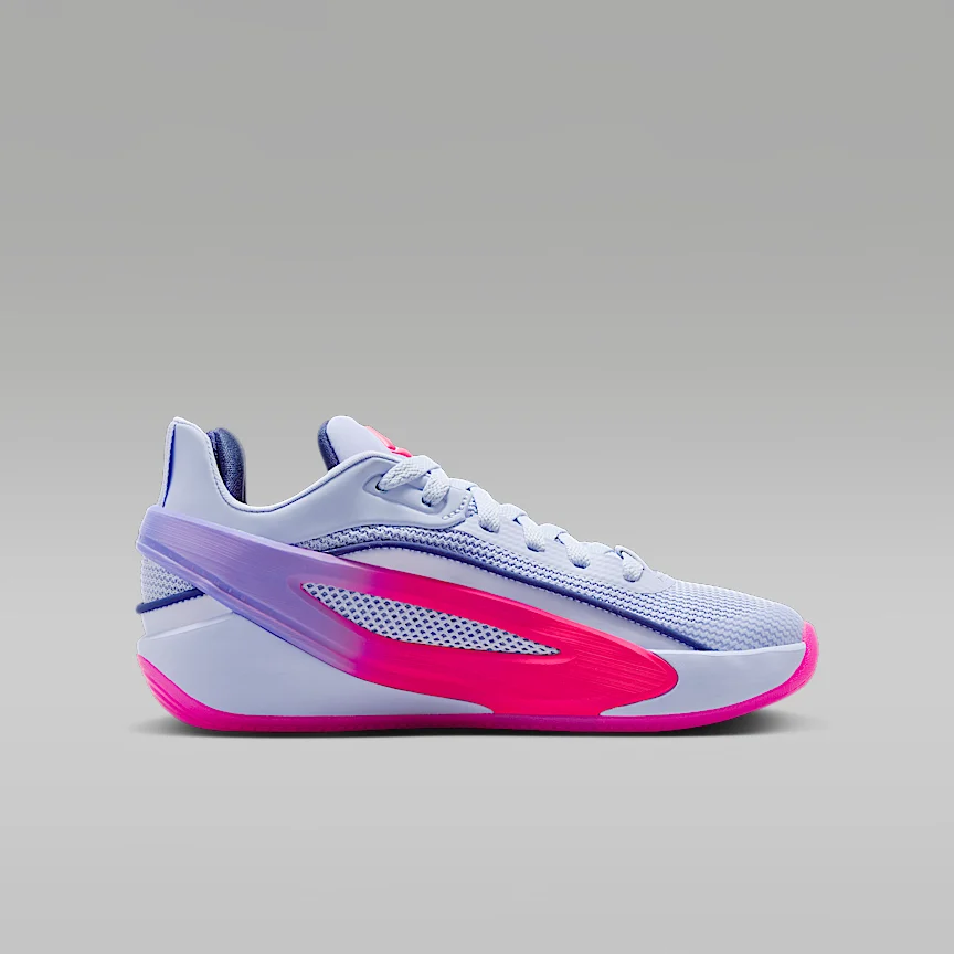 NIKE Luka 5 — Big Kids' Basketball Shoes - Image 3