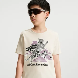 NIKE ACG — ジュニア Dri-FIT リーピングタイガー Tシャツ