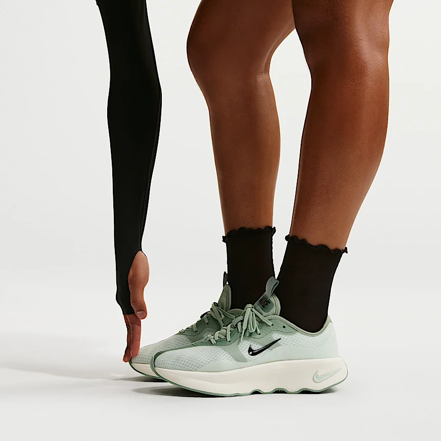 NIKE Sheer — Women's Training Ankle Socks - Image 4